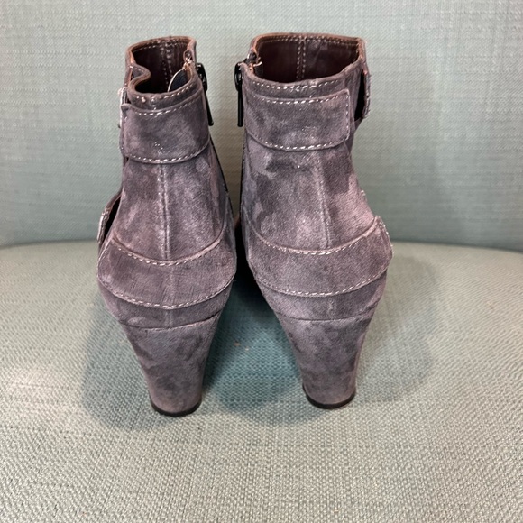 AGL Attilio Giusti Leombruni Suede Wedge bootie women’s size 36 US 6  GUC - Picture 2 of 8